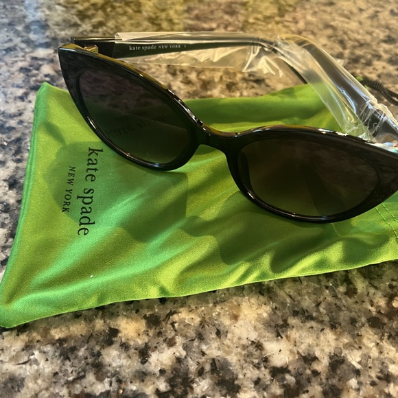 kate spade Accessories Kate Spade Samantha Sunglasses Black Poshmark